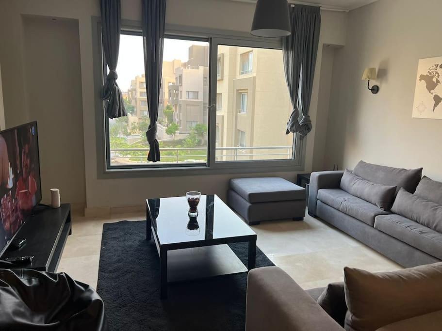 Beautiful & Cozy 1 Bedroom Apartment *